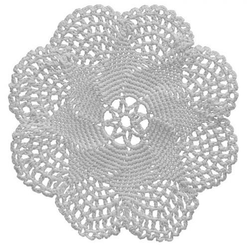 The edge of the model is ornamented with eight wavy bulges. In the middle part of the model octagon star model is crocheted. At the edges of the model, clover ornaments are created.