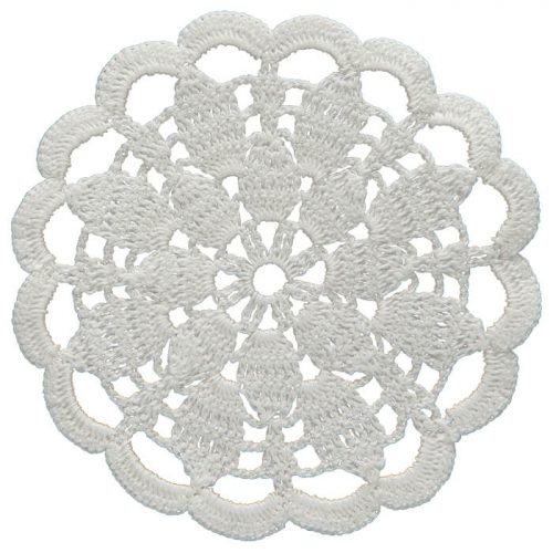 The edge of the model which is crocheted as circle, is ornamented with half moon clovers.  The bigger area of the crochet is designed with the asymmetrical anther motifs on top of each other.