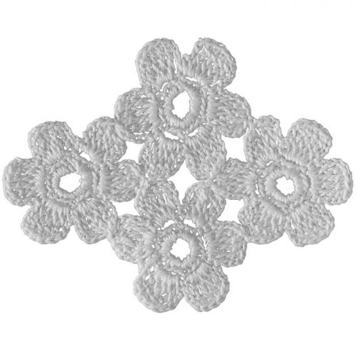 The group model consists of 4 single motif crochet and triangle shape is created. With 6 leaves a round flower shape is crocheted. It is relatively a tiny model.