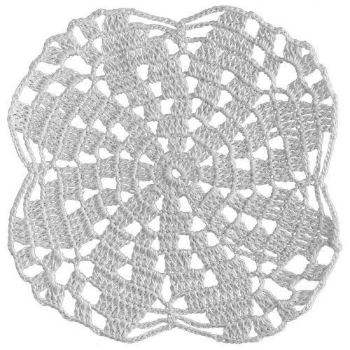 The model is crocehted as a round form with four slices. Inside every slice of the model, two leaf motifs are crocheted.