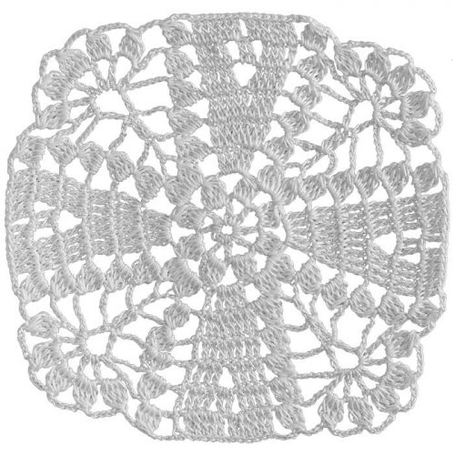 The model is crocheted as square. In the middle of the model, decorative motifs that are getting bigger towards to top are created and half fan shape is created.