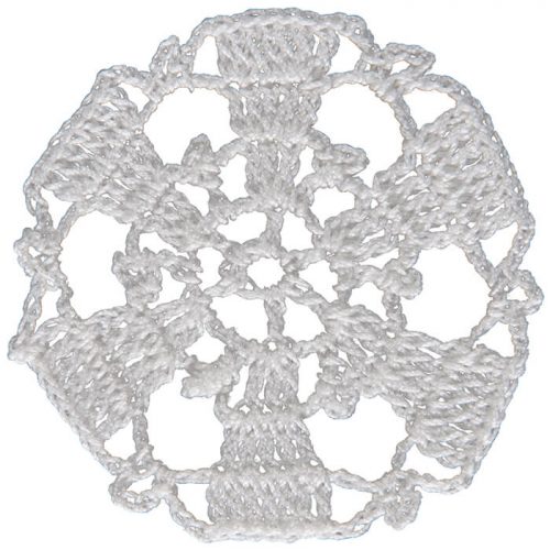 The model is crocheted as hexagonal shape. Six sail alike windmill figures that are connected to the round cental motif are crocheted.
