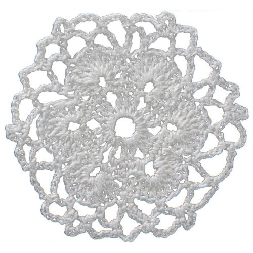 Single motif crochet is modelled as hexagon. In the middle part six sliced leaves are crocheted.