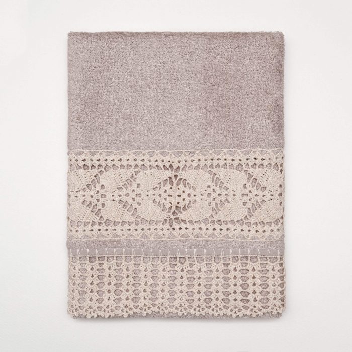 Crocheted Hand Towel With Anther Motif Folded Shot