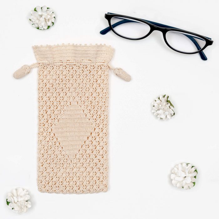 Crochet Eyeglass Pouch With Rhombus Motif Body