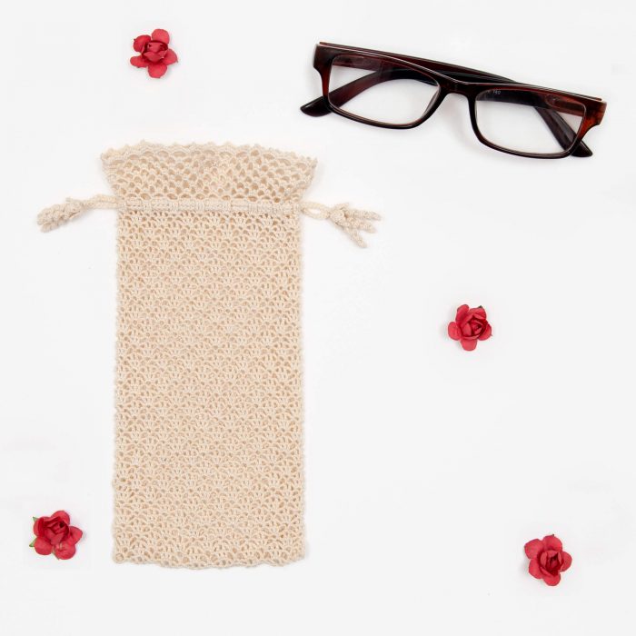 Crochet Eyeglass Pouch With Textured Body and Glass Shot