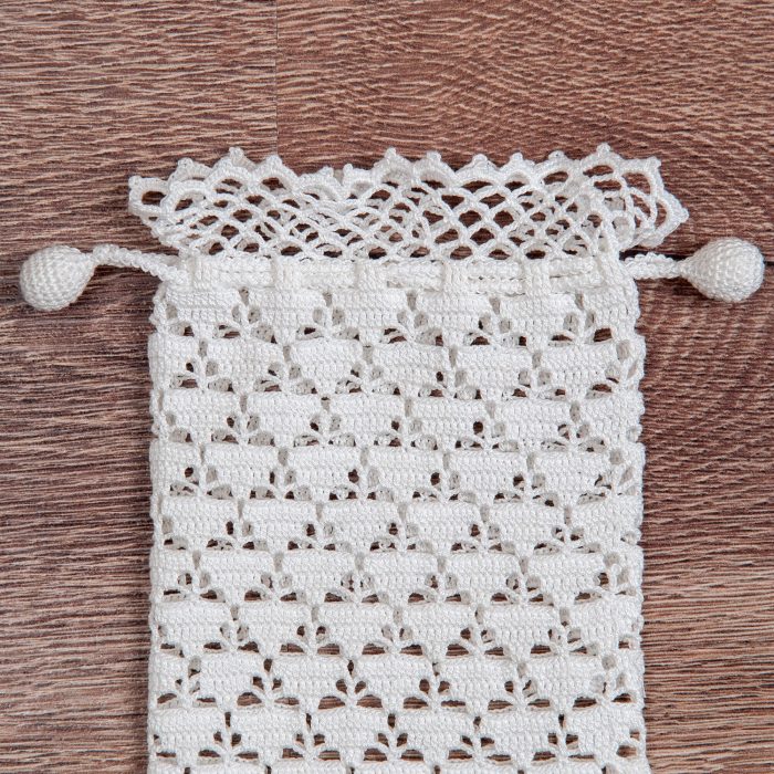 Crochet Glasses Pouch With Triangle Motifs on The Body u,pper Body Shot