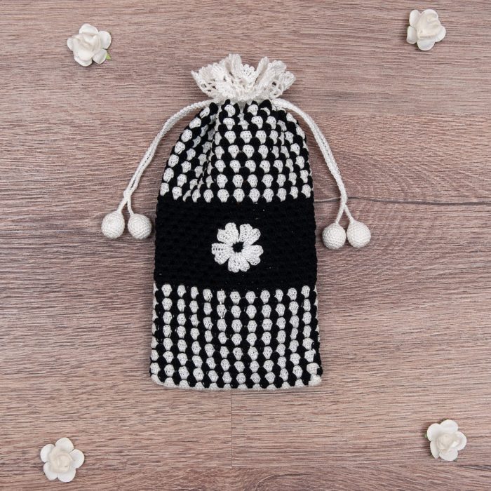 Handmade Crocheted Bicolor With Spotted Textured Case With Tiny Flower Single Shot
