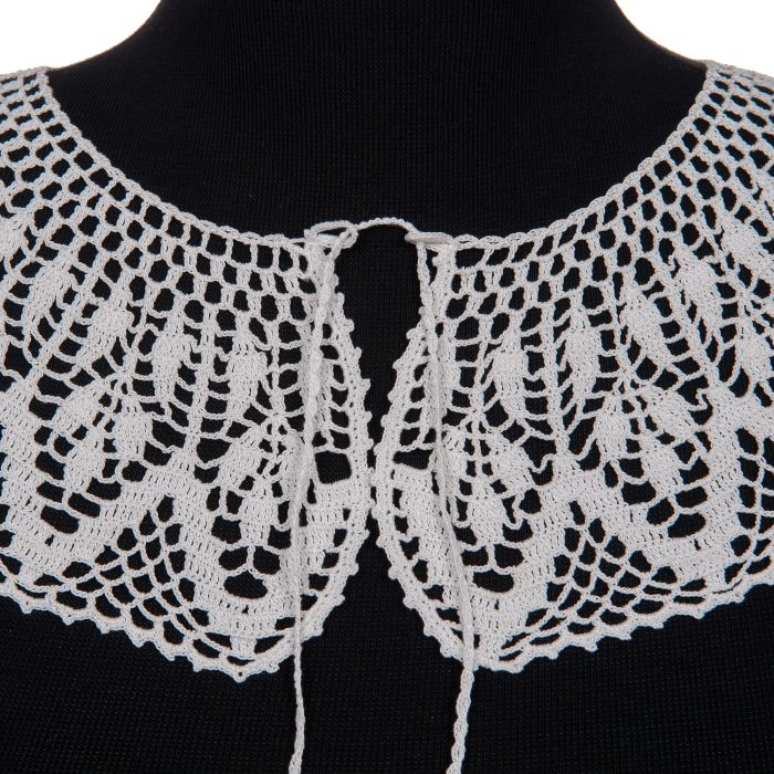 Victorian Style Removable Woman's Crochet Peter Pan Collar With Grape Motifs Strap Close Detail Shot